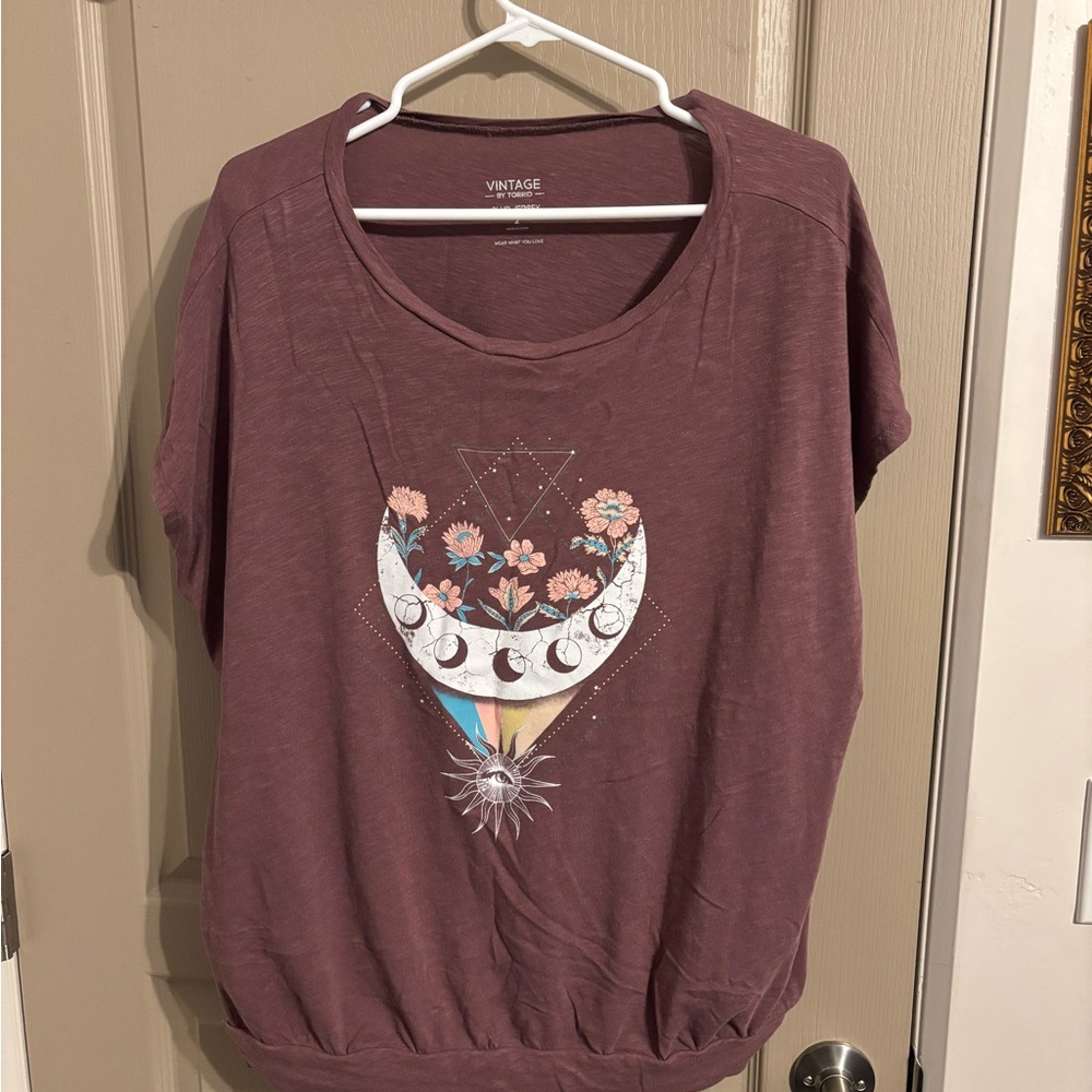 Torrid Vintage Mauve Graphic Women's Top